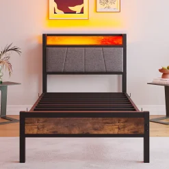 Lit 90x200 cm avec tête de lit haute et LED multicolore, station de charge USB intégrée et cadre métal