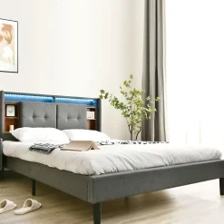 Lit 160x200 cm avec tête de lit espace de rangement, LED et station de charge, cadre bois massif gris