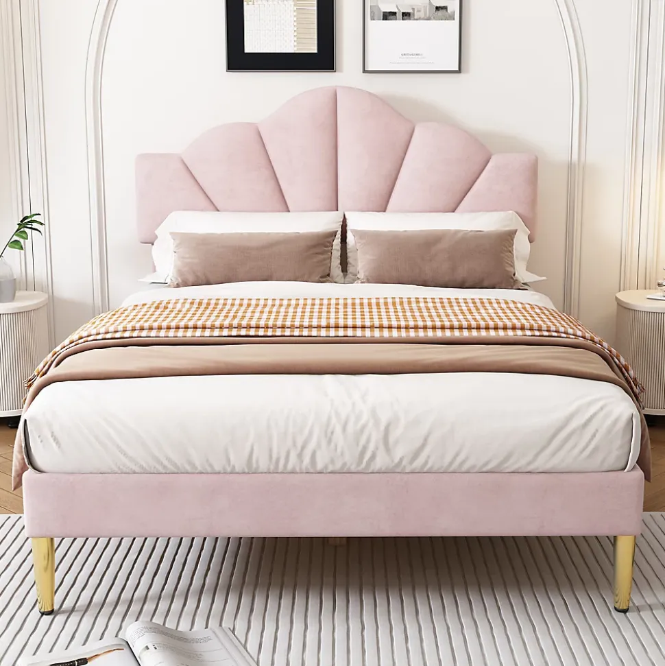 Lit 140x200 cm en velours rose avec tête de lit réglable, pieds métal doré et sommier à lattes bois