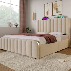 Lit 140x200 cm, tapissé lin beige avec tête de lit décor métal doré, rangement hydraulique et port USB-C