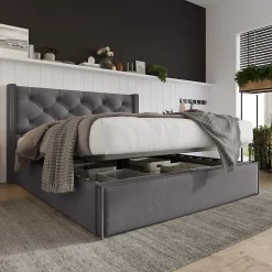 Lit 160x200 cm tapissé tissu gris avec coffre de rangement, tête de lit capitonnée et structure bois/métal