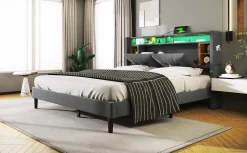 Lit 140x200 cm tête de lit avec rangement, ports USB et éclairage LED, cadre bois massif et tissu lin gris