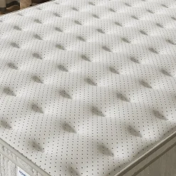 Matelas Celestia - Épaisseur 30 cm - Ressorts ensachés & Mousse Charbon Actif - Indépendance de couchage - (160 x 200 cm)