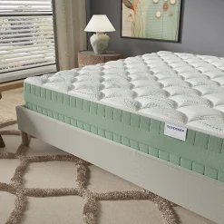 Matelas Maia - Mousse Végétale à Mémoire de Forme & Coutil Aloe Vera - Matériaux Responsables - (140 x 190 cm) - Épaisseur 22cm