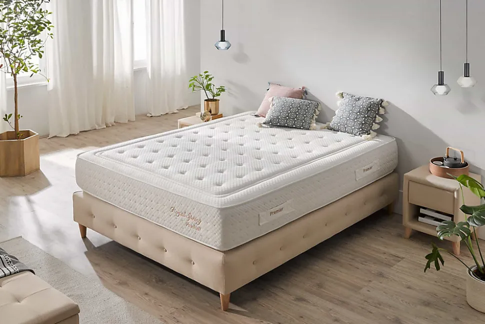 Matelas Royal Spring Premier en Latex HR 30, 140x200cm - Moonia
