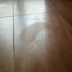 Nettoyant hydrofuge (5L) pour grès, pierre et béton. Élimine taches et les éclaboussures d'hydrofuges sur les surfaces poreuses