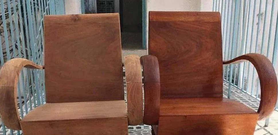 Nettoyant Rénovateur Ravive Couleurs Peinture PVC Métal Antitache 5 ans 250g - 2 Portes et 10 Fenêtres Chiffon microfibre inclus