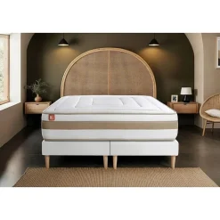 Pack sommier tapissier matelas Ressorts ensachés et mémoire de forme avec couette et oreillers