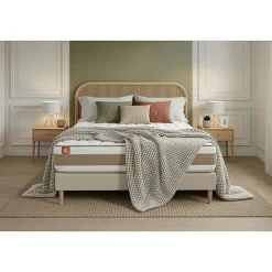 Pack sommier tapissier matelas Ressorts ensachés et mémoire de forme avec couette et oreillers