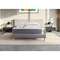 Pack sommier tapissier matelas Ressorts ensachés et mémoire de forme avec couette et oreillers