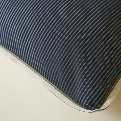 Parure de lit 2 pièces : housse 140x200 cm et taie 65x65 cm coton BRIXTON à rayures noires