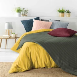 Parure de lit rayures dans le tissage (240x220 cm - Rouge)