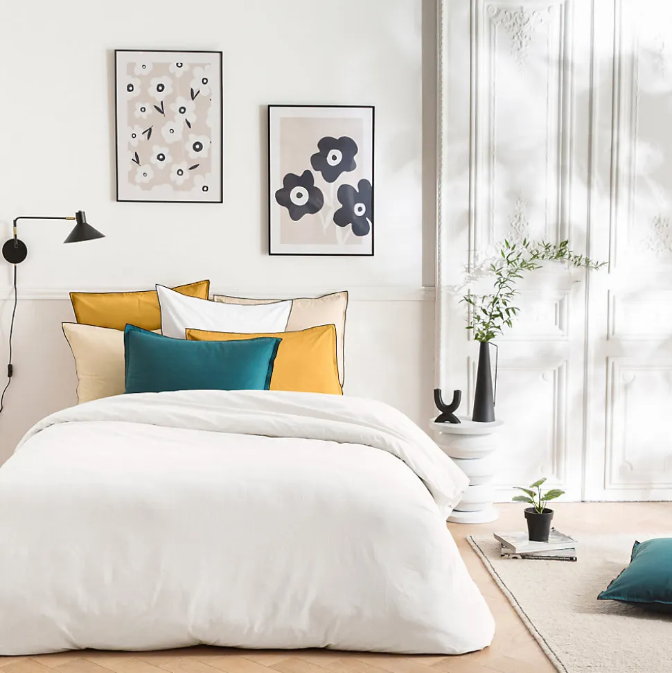 Parure de lit unie en coton finition bourdon 260x240cm