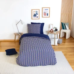 Parure de lit 140x200 cm en microfibre LOSS bleu foncé motif géométrique 2 pièces