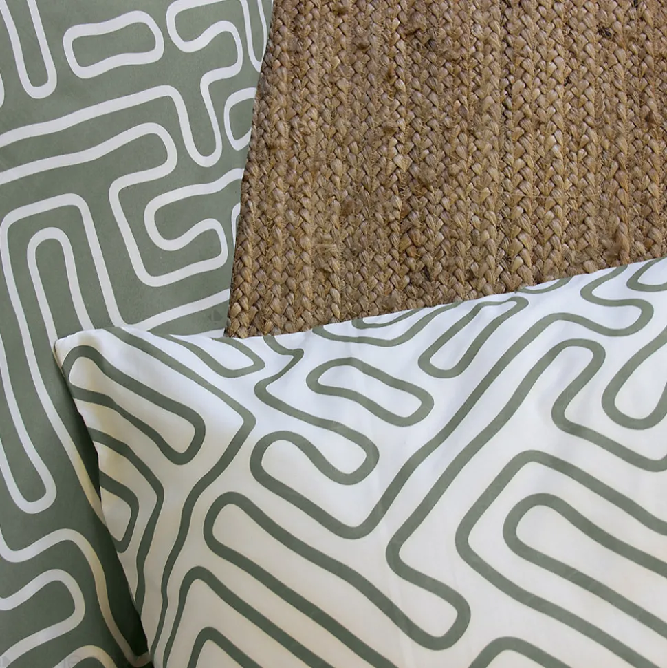 Parure de lit 240x220 cm en microfibre PARCHEMIN vert motif graphique 3 pièces