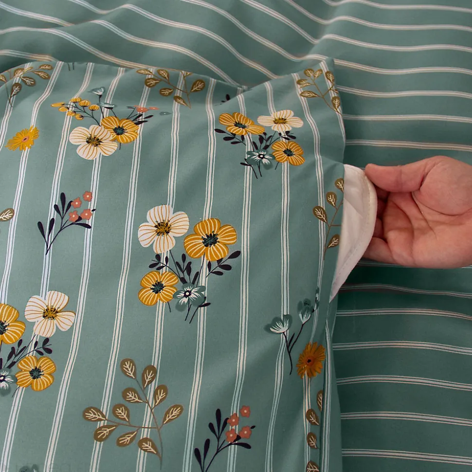 Parure de lit 260x240 cm FLORINETTE microfibre à rayures motif florale