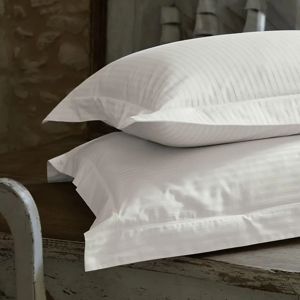 Parure de lit 280x240 cm set 50x70 satin CONCERTO rayures beige Craie