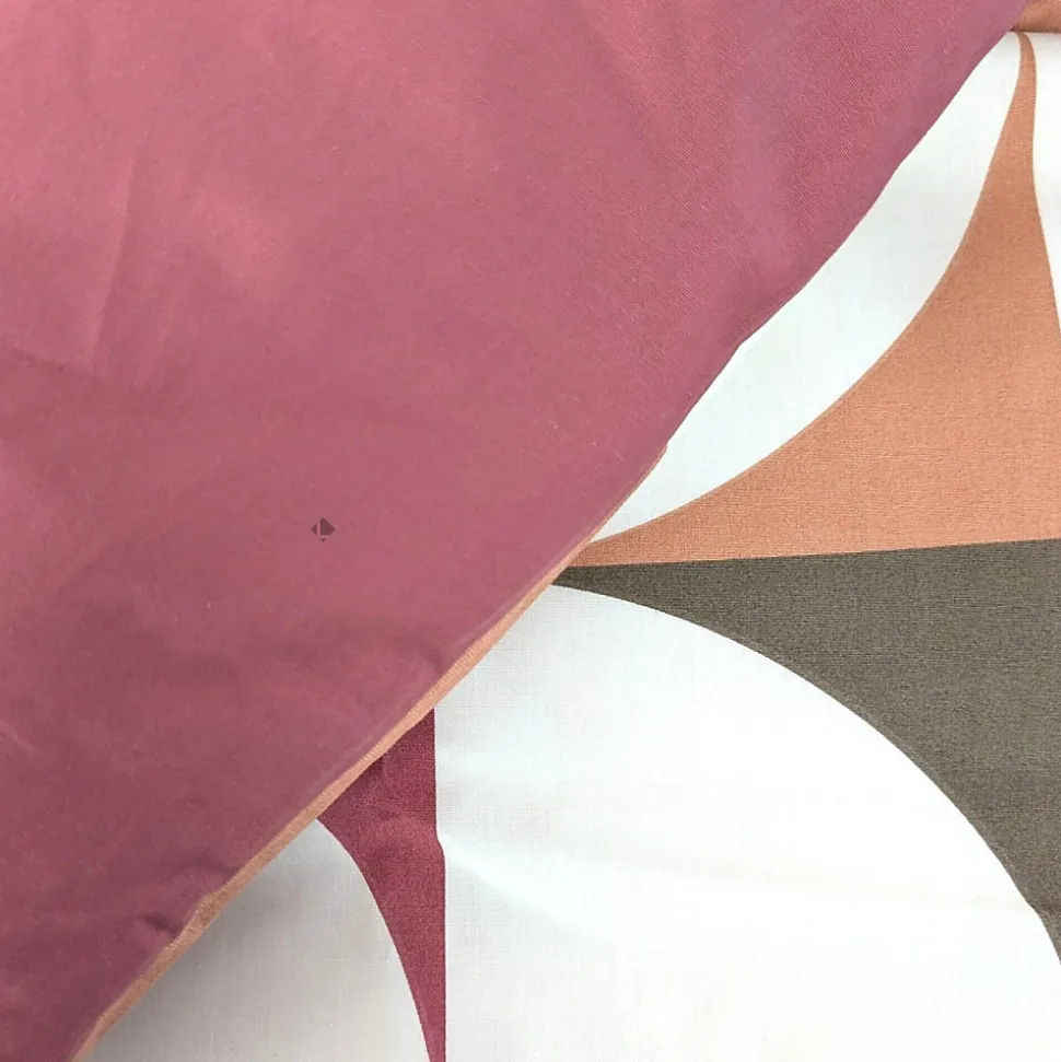 Parure de lit 260x240 cm 50x70 cm percale MODULO acajou 3 pièces