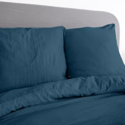 Parure 260x240 cm MILA polyester micro lavée bleu nuit 3 pièces