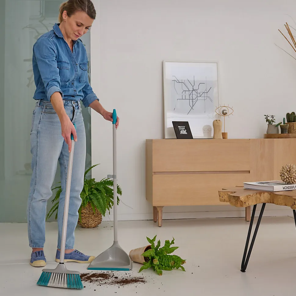 Pelle et balayette à pied poils doux GoodHome gris L.78 x l.26 cm