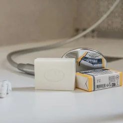 Savon solide ECOCERT détartrant parfumé à l'huile essentielle de citron bio La Corvette 200g