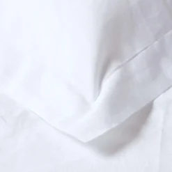 Taie d'oreiller à  volants blanc en lin lavé, 50x75 cm - HOMESCAPES