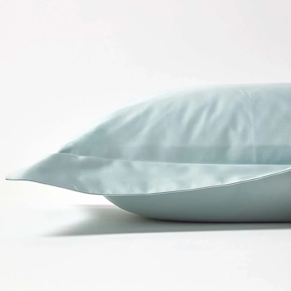 Taie d'oreiller à volants bleu givré en coton égyptien bio 400 fils, 50x75 cm - HOMESCAPES