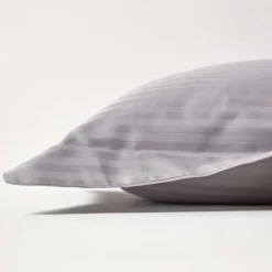 Taie d'oreiller à  volants gris satin rayé en coton égyptien 330 fils, 50x75 cm - HOMESCAPES