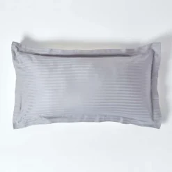 Taie d'oreiller à  volants gris satin rayé en coton égyptien 330 fils, 50x90 cm - HOMESCAPES