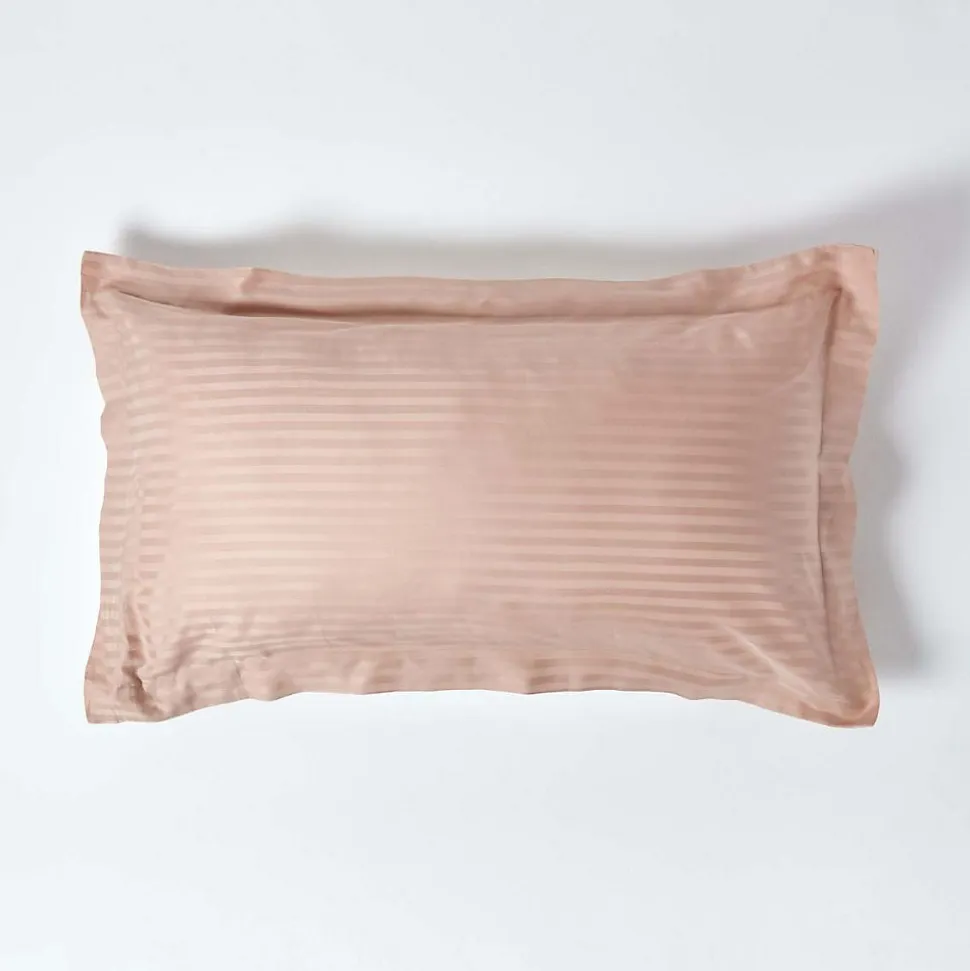 Taie d'oreiller à volants taupe satin rayé en coton égyptien 330 fils, 50x90 cm - HOMESCAPES