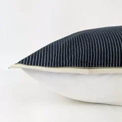 Taie d'oreiller 65x65 cm coton BRIXTON à rayures noires