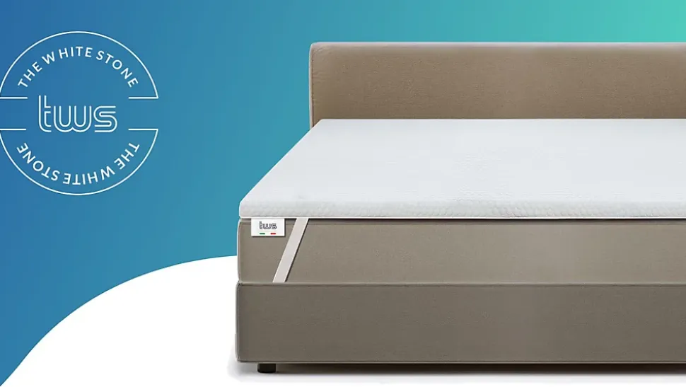 The White Stone Surmatelas en mousse à mémoire de forme 155 x 210 cm