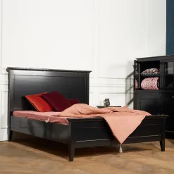 VANESSA Lit double style bord de mer en pin laqué noir, 160 x 200